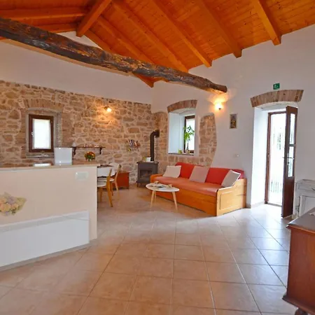House Amalia * Pula